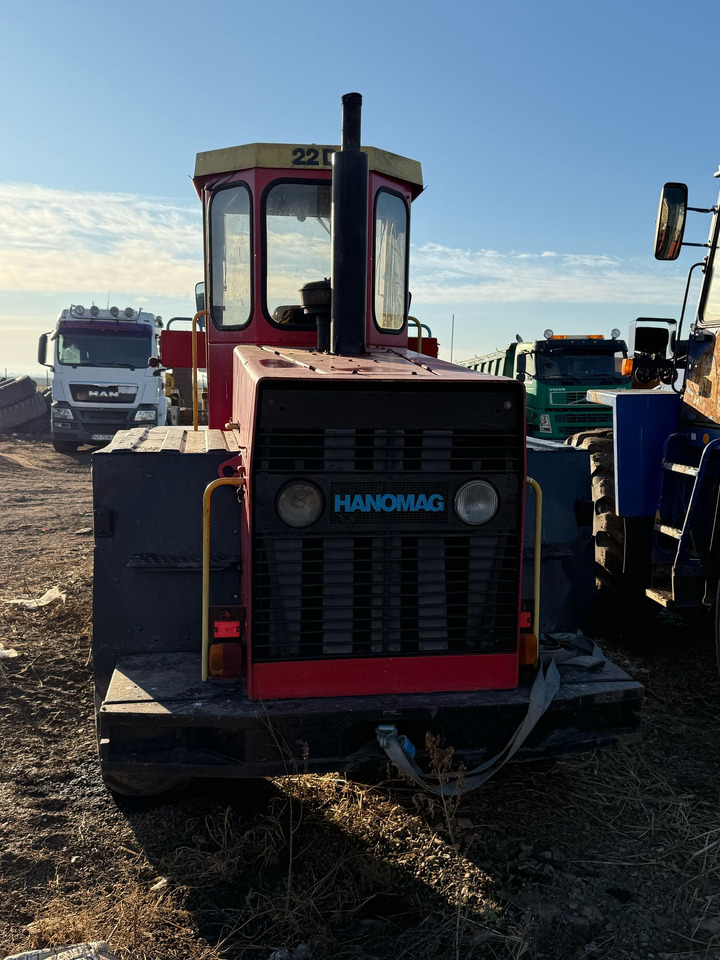 HANOMAG 22 D Front Loader - Gumikerekes homlokrakodó: 2 kép. HANOMAG 22 D Front Loader - Gumikerekes homlokrakodó: 2 kép.