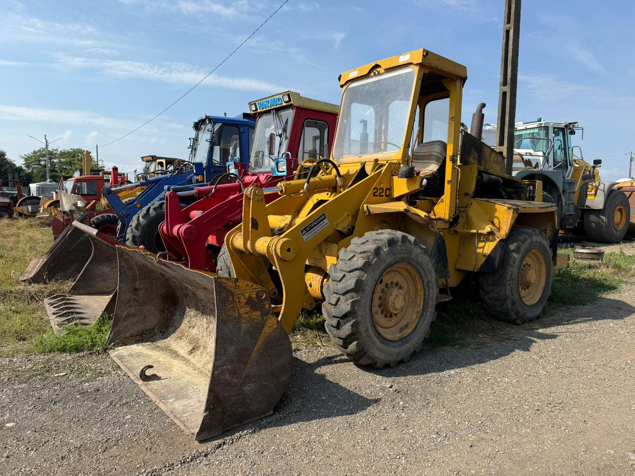 HANOMAG 22C FRONT LOADER - Gumikerekes homlokrakodó: 1 kép. HANOMAG 22C FRONT LOADER - Gumikerekes homlokrakodó: 1 kép.