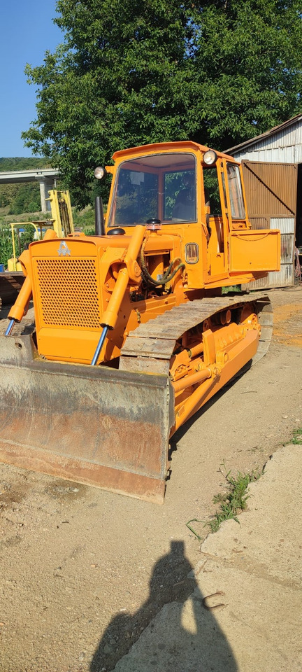 Hannomag K7-E Bulldozer - Buldózer: 1 kép. Hannomag K7-E Bulldozer - Buldózer: 1 kép.