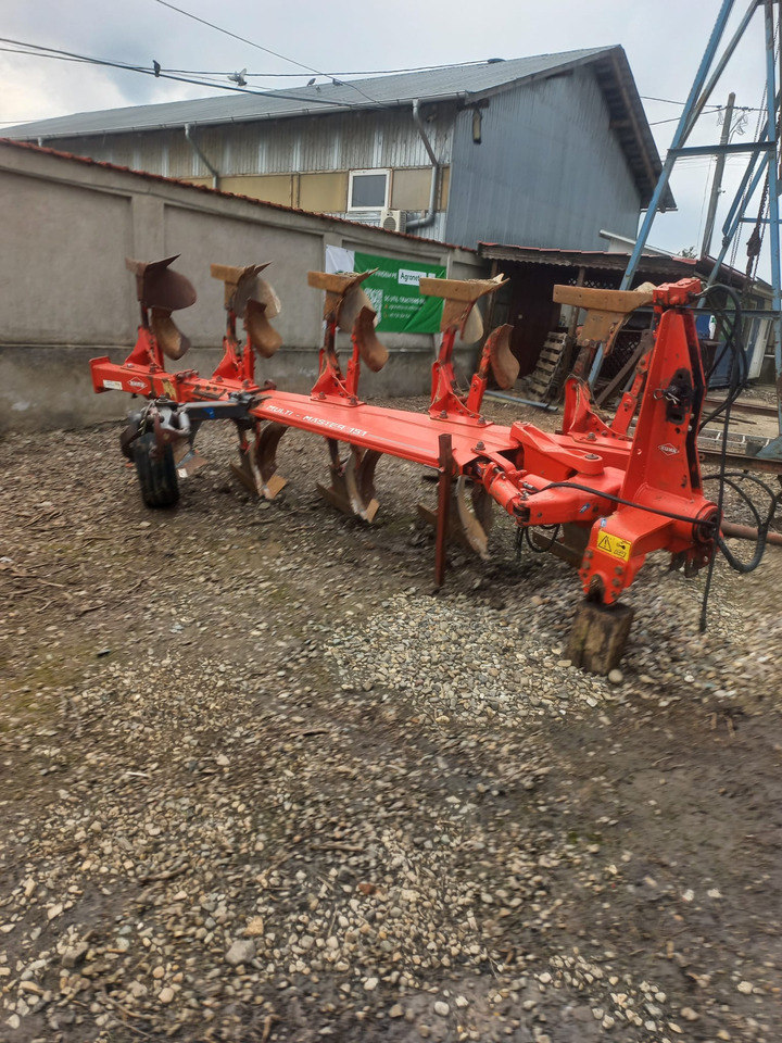 KUHN MM 151.5E.T Plow - Eke: 1 kép. KUHN MM 151.5E.T Plow - Eke: 1 kép.