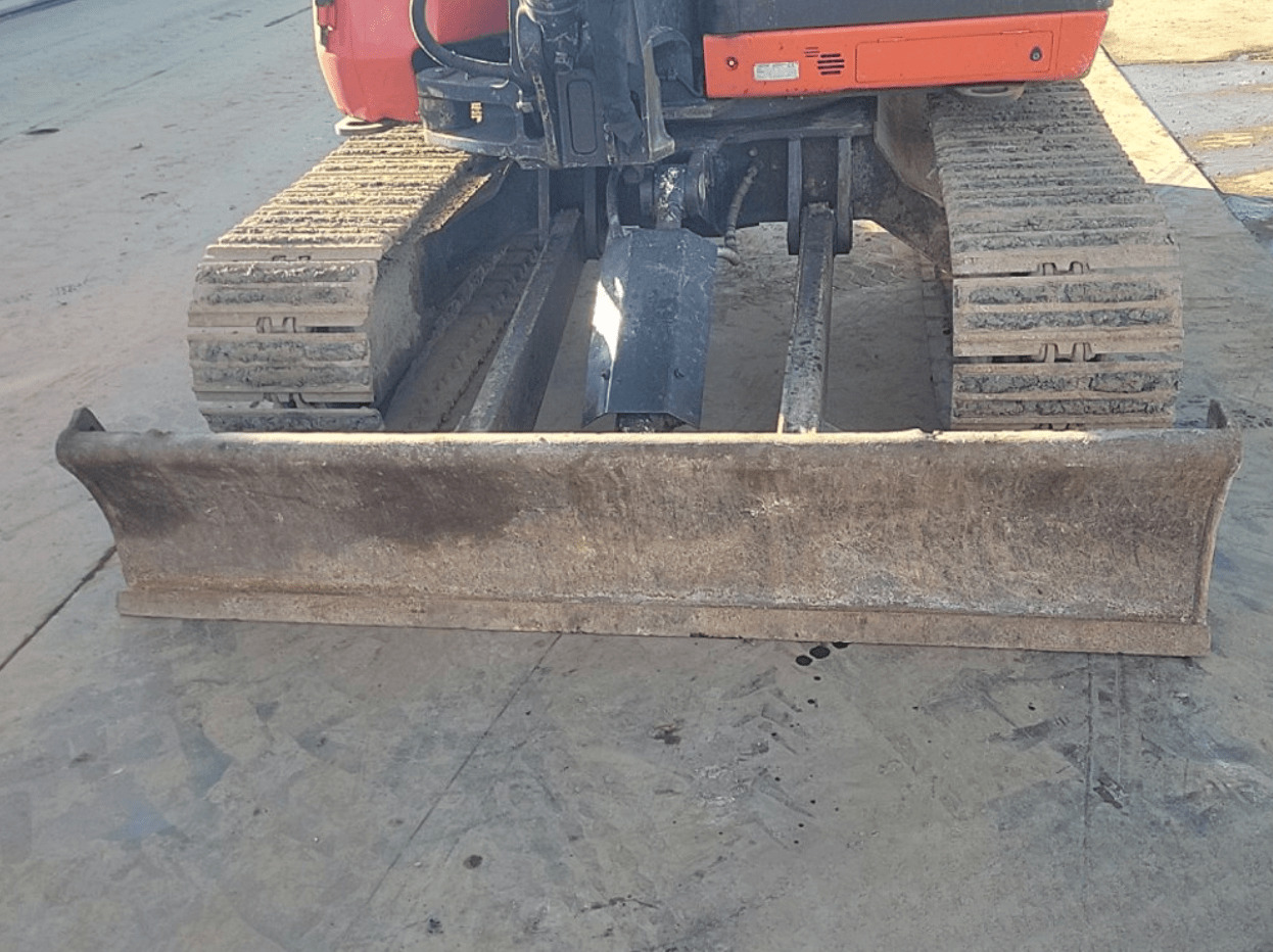 Kubota KX080-4A, TOP !!! - Lánctalpas kotró: 4 kép. Kubota KX080-4A, TOP !!! - Lánctalpas kotró: 4 kép.