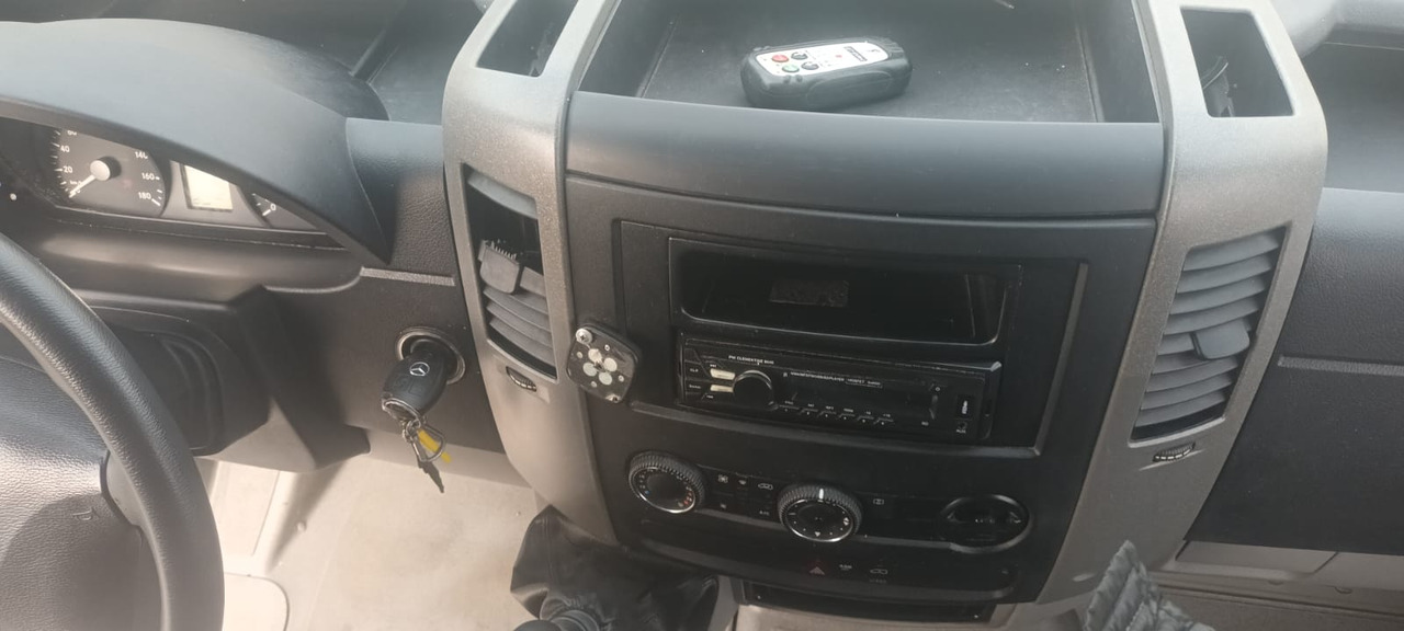 Mercedes Benz Sprinter 316 CDI Euro 6 !!! - Furgon: 4 kép. Mercedes Benz Sprinter 316 CDI Euro 6 !!! - Furgon: 4 kép.