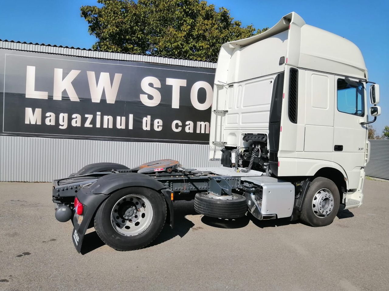 DAF XF 106.480 Super Space Cab - Nyergesvontató: 5 kép. DAF XF 106.480 Super Space Cab - Nyergesvontató: 5 kép.