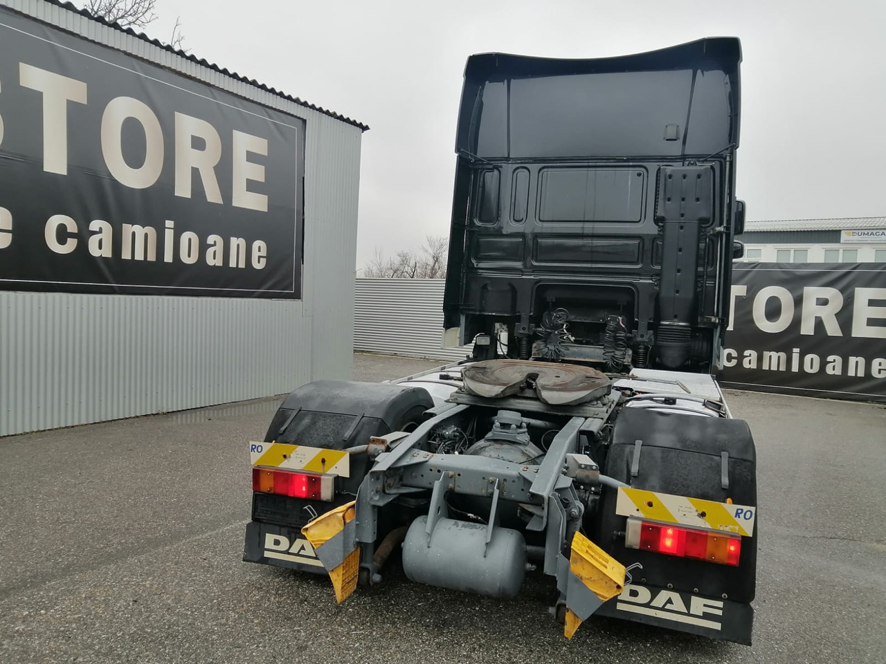 DAF XF 460.19 , Manual ZF, EURO 5, Retarder - Nyergesvontató: 3 kép. DAF XF 460.19 , Manual ZF, EURO 5, Retarder - Nyergesvontató: 3 kép.