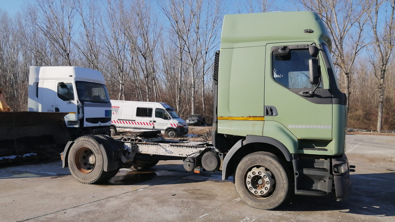 Renault Premium 420 DCI Standard Tractor, Manual ZF - Nyergesvontató: 2 kép. Renault Premium 420 DCI Standard Tractor, Manual ZF - Nyergesvontató: 2 kép.
