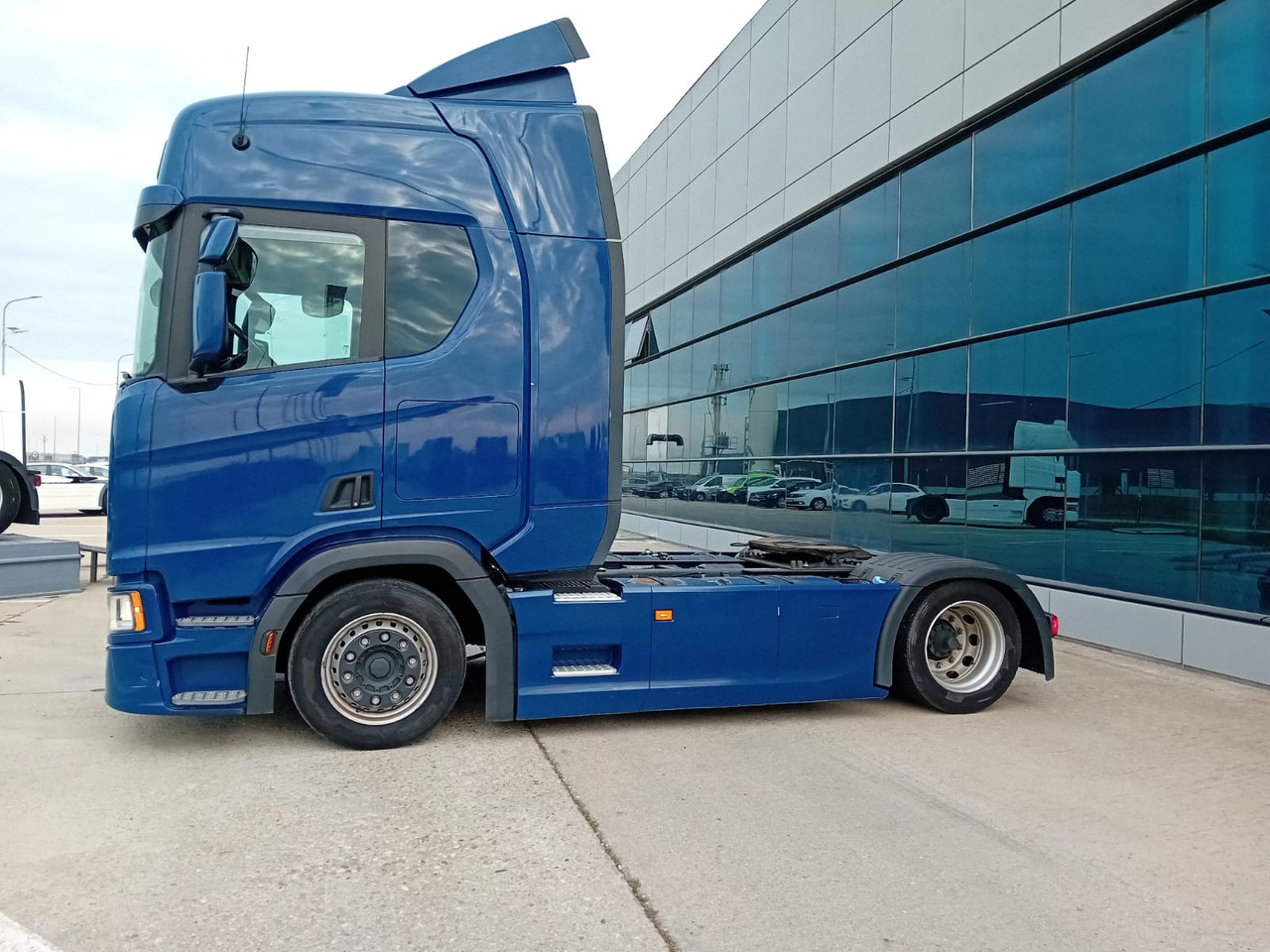 Scania R 500 Highline Mega Tractor, Top !!! - Nyergesvontató: 4 kép. Scania R 500 Highline Mega Tractor, Top !!! - Nyergesvontató: 4 kép.
