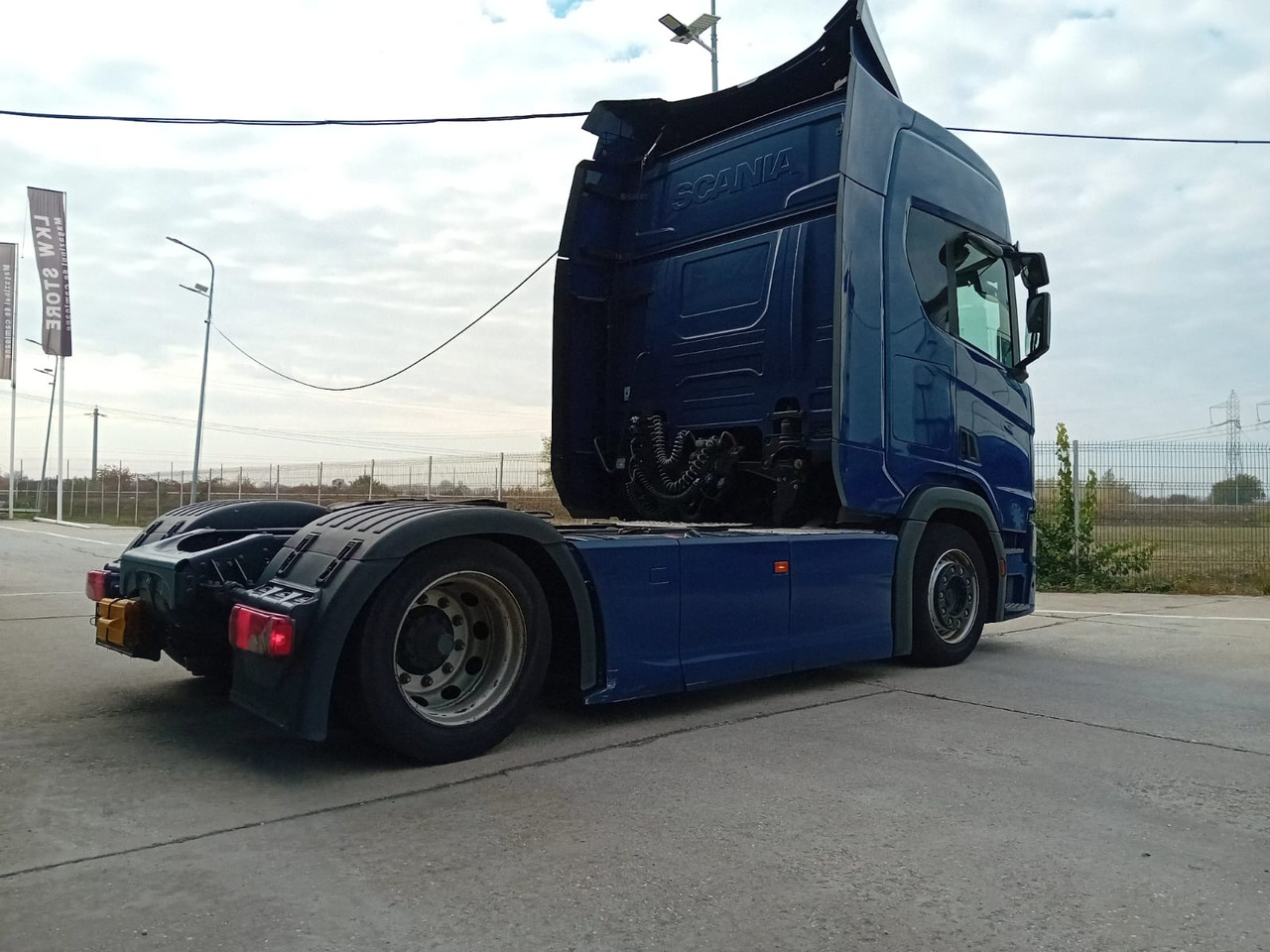 Scania R 500 Highline Mega Tractor, Top !!! - Nyergesvontató: 2 kép. Scania R 500 Highline Mega Tractor, Top !!! - Nyergesvontató: 2 kép.