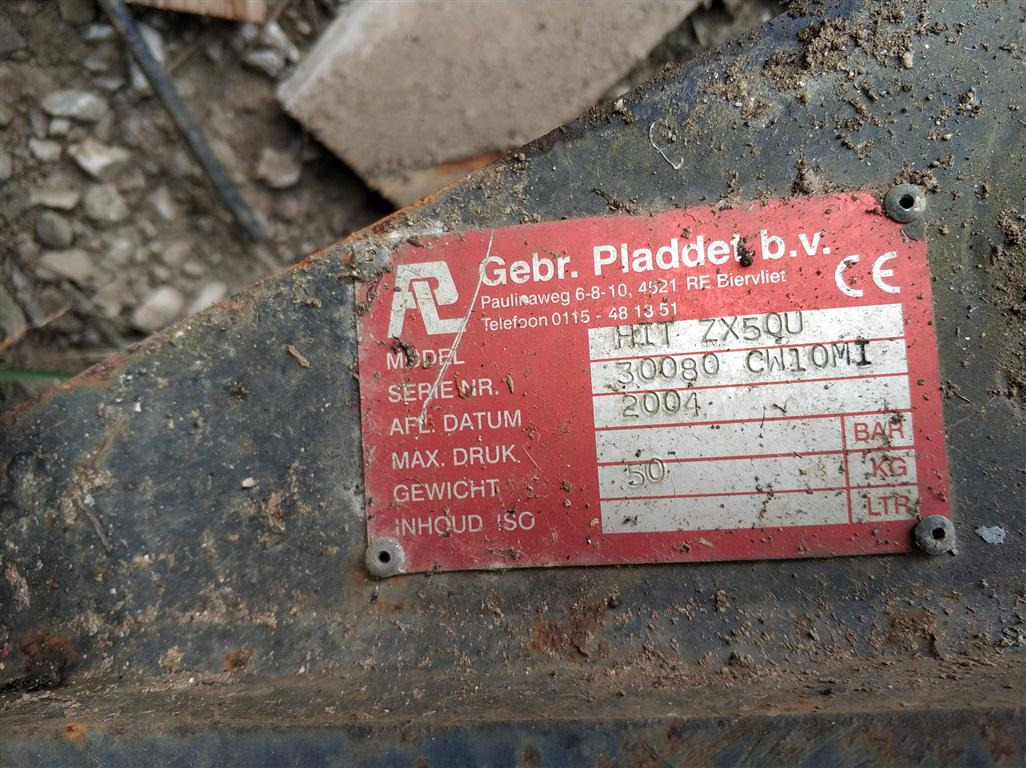 Pladdef HIT ZX5GU Quick coupler CW 10 - Gyorscsatlakozó - Építőipari gépek: 3 kép. Pladdef HIT ZX5GU Quick coupler CW 10 - Gyorscsatlakozó - Építőipari gépek: 3 kép.