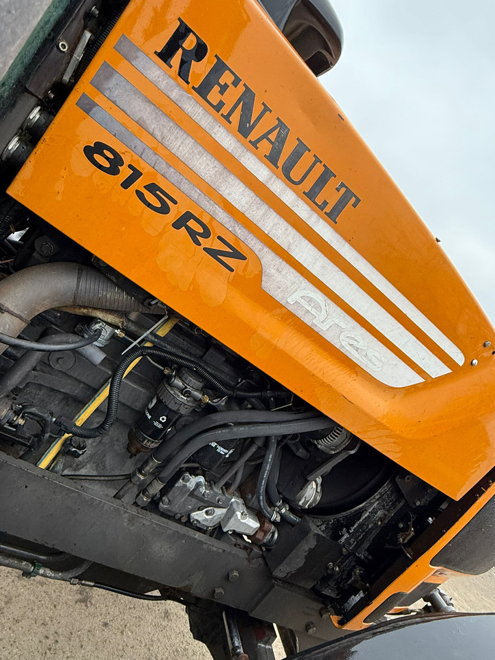 Renault RZ150 - Traktor: 4 kép. Renault RZ150 - Traktor: 4 kép.