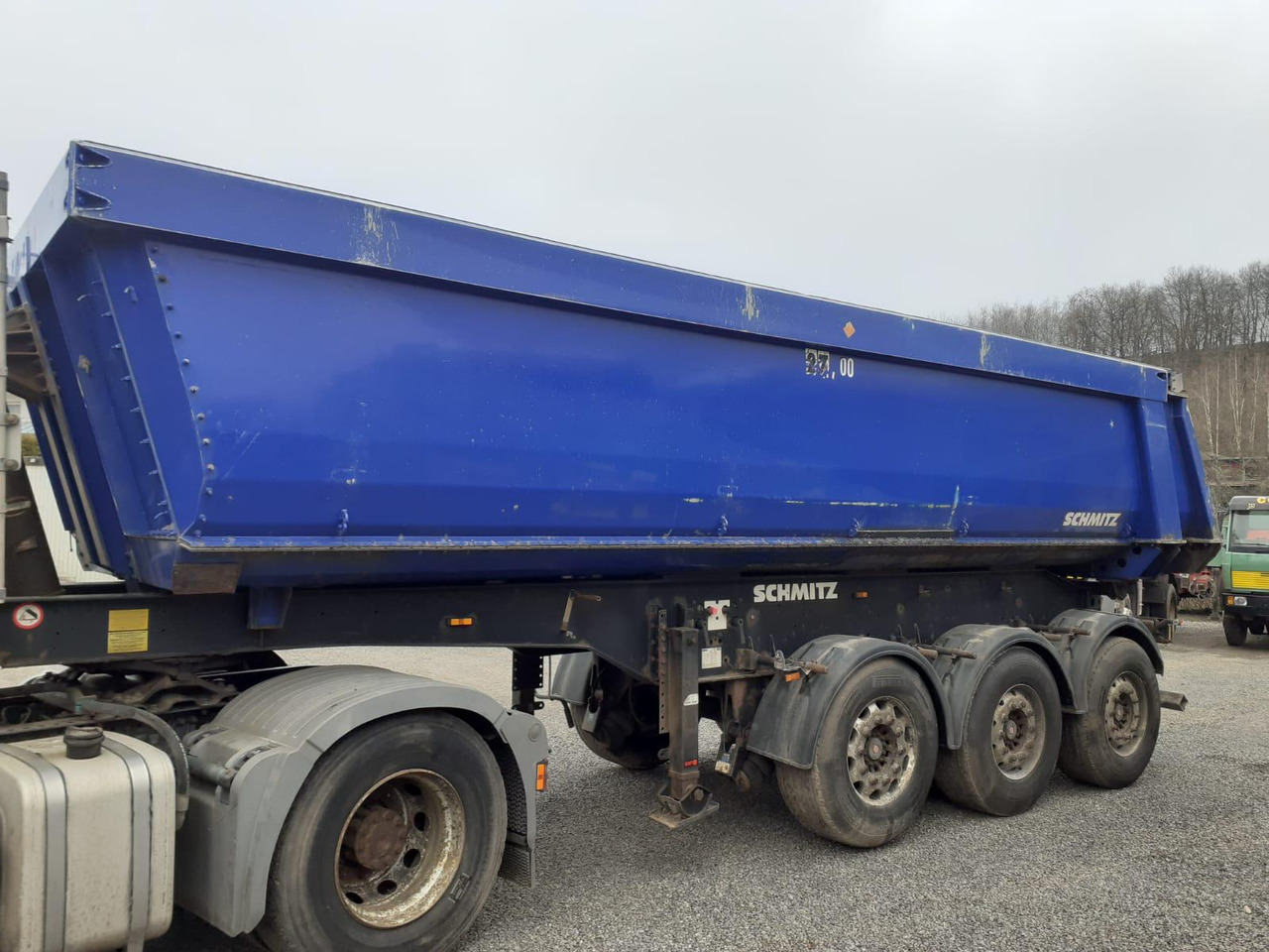 SCHMITZ-GOTHA SKI 24 Tipper Semi-trailer - Félpótkocsi billenőplatós: 4 kép. SCHMITZ-GOTHA SKI 24 Tipper Semi-trailer - Félpótkocsi billenőplatós: 4 kép.