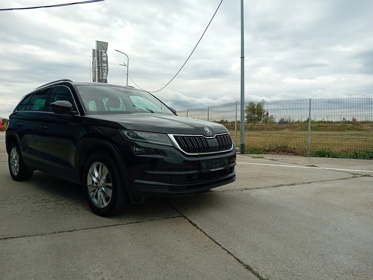 SKODA KODIAQ 2.0 TDI 4×4 DSG, TOP !!! - Terepjáró/ SUV: 3 kép. SKODA KODIAQ 2.0 TDI 4×4 DSG, TOP !!! - Terepjáró/ SUV: 3 kép.