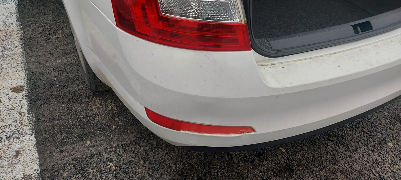 SKODA OCTAVIA - Autó: 5 kép. SKODA OCTAVIA - Autó: 5 kép.