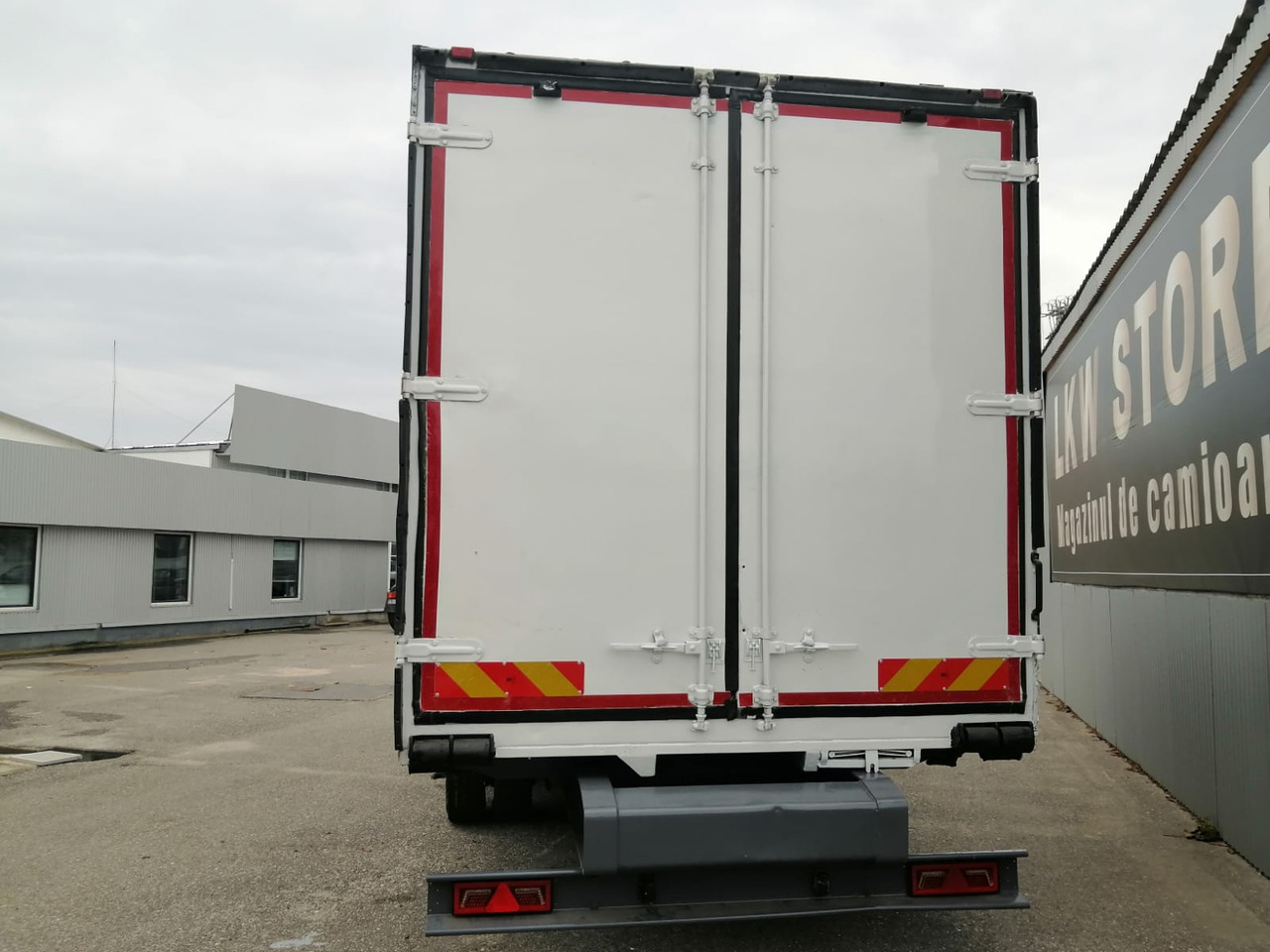Schmitz Cargobull Container BDF Refrigerated, Meat Lines, Thermo King - Pótkocsi hűtős: 3 kép. Schmitz Cargobull Container BDF Refrigerated, Meat Lines, Thermo King - Pótkocsi hűtős: 3 kép.