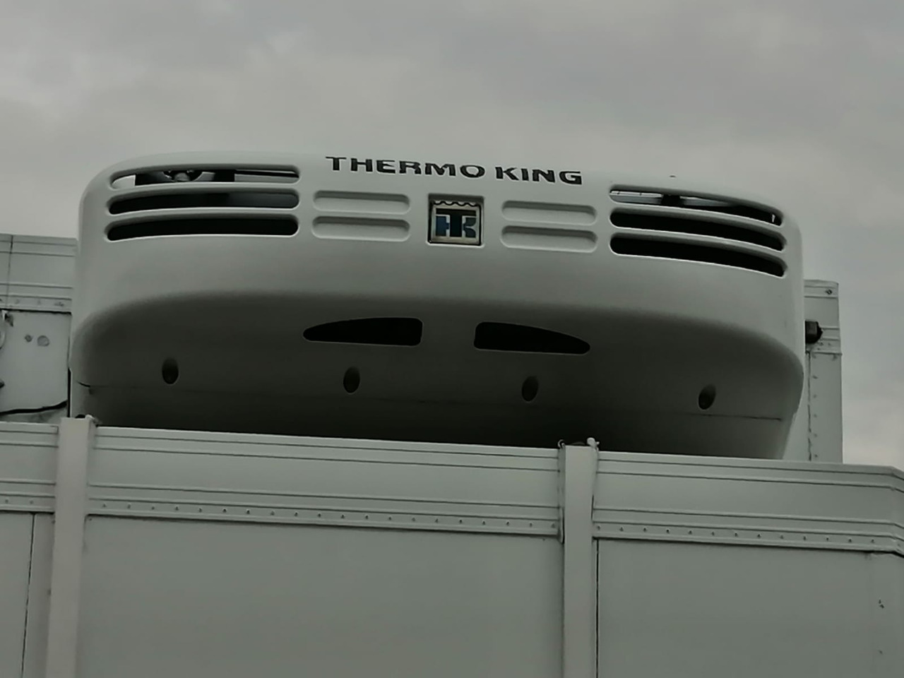 Schmitz Cargobull Container BDF Refrigerated, Meat Lines, Thermo King - Pótkocsi hűtős: 5 kép. Schmitz Cargobull Container BDF Refrigerated, Meat Lines, Thermo King - Pótkocsi hűtős: 5 kép.