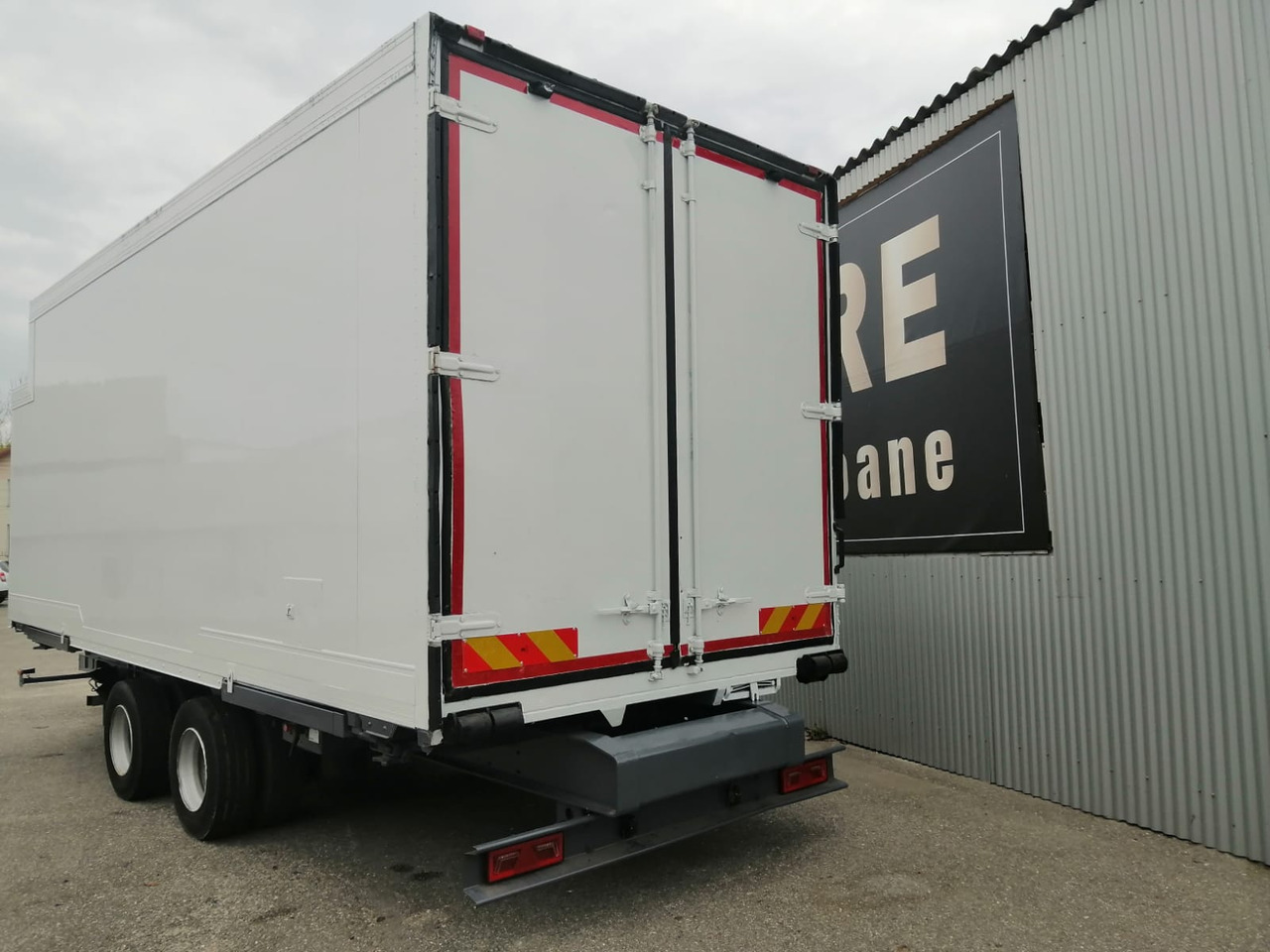 Schmitz Cargobull Container BDF Refrigerated, Meat Lines, Thermo King - Pótkocsi hűtős: 4 kép. Schmitz Cargobull Container BDF Refrigerated, Meat Lines, Thermo King - Pótkocsi hűtős: 4 kép.