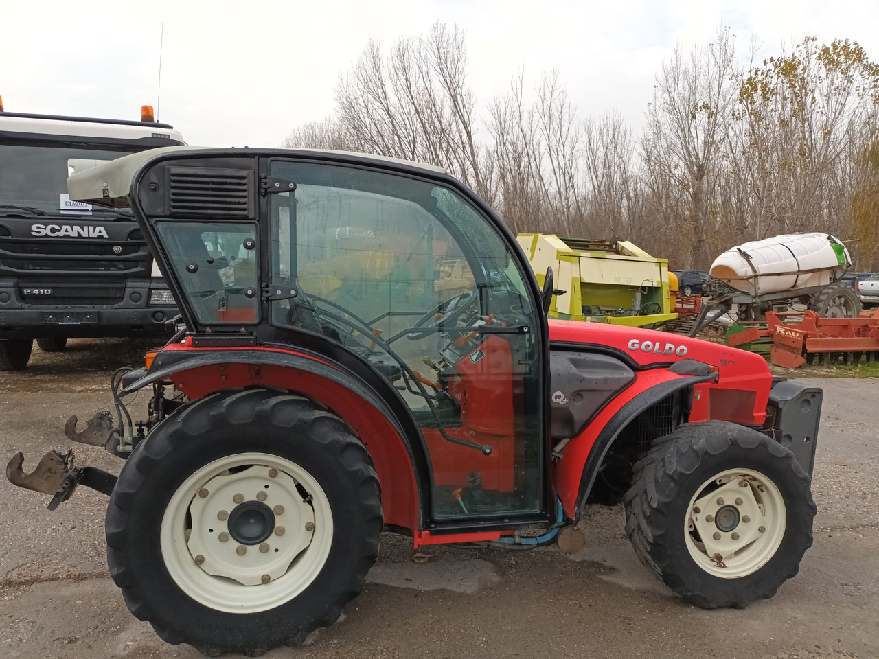 Tractor mic GOLDONI QUASAR 90 - Traktor: 4 kép. Tractor mic GOLDONI QUASAR 90 - Traktor: 4 kép.