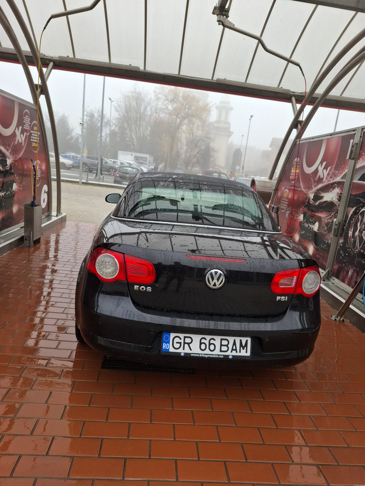 Volkswagen Eos Cabrio - Kabrió: 2 kép. Volkswagen Eos Cabrio - Kabrió: 2 kép.