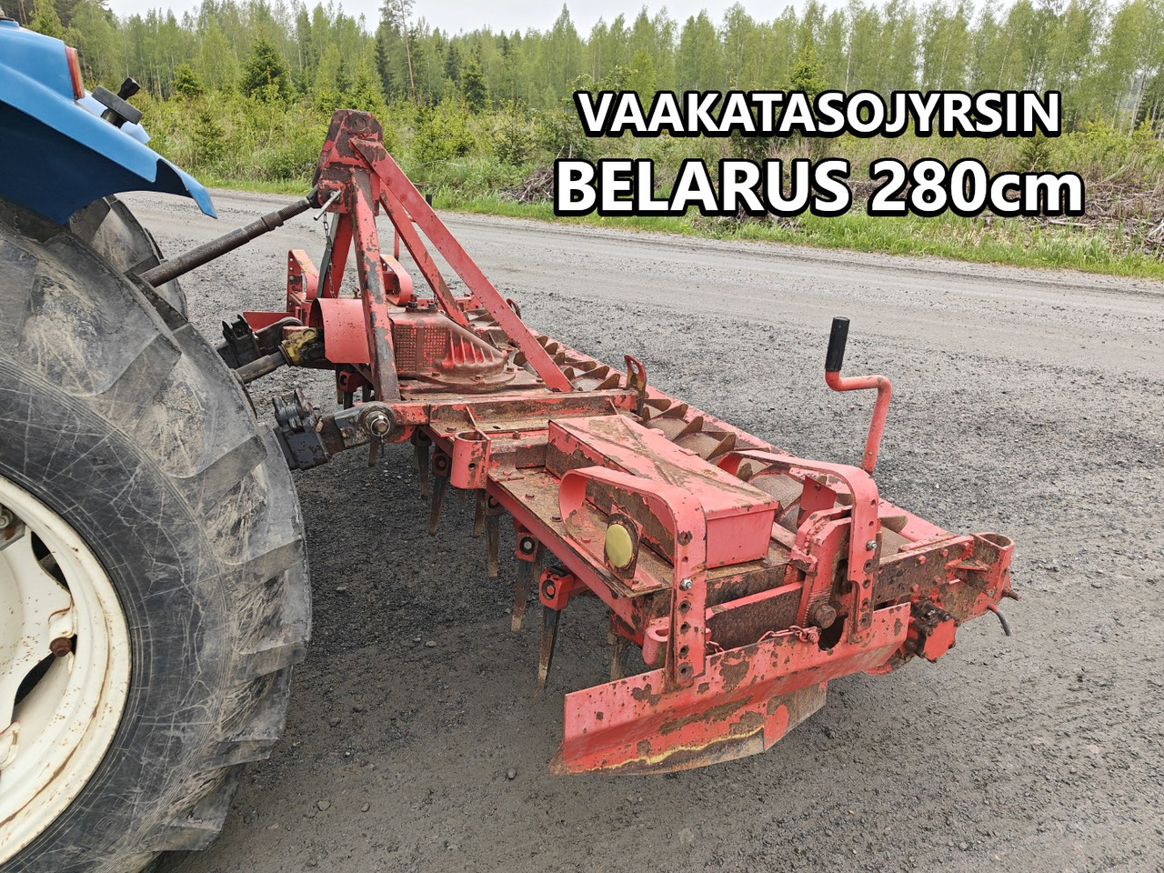 Belarus 280cm vaakatasojyrsin haineväpakkerilla, katso video! - Forgóborona: 1 kép. Belarus 280cm vaakatasojyrsin haineväpakkerilla, katso video! - Forgóborona: 1 kép.