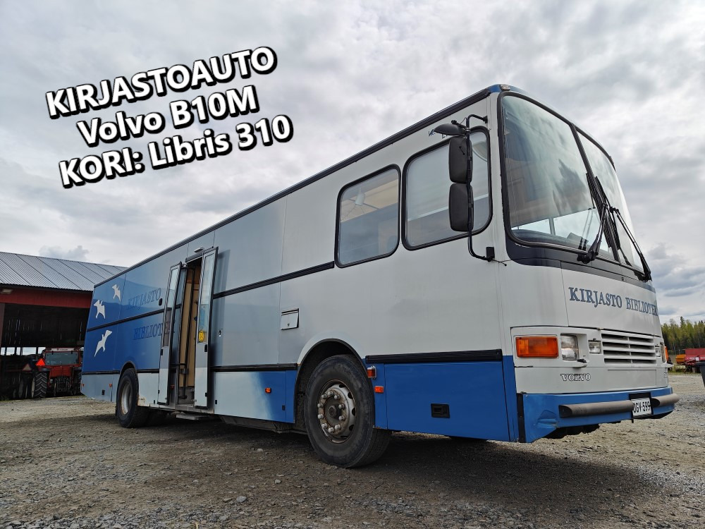 Volvo B10M kirjastoauto - Kori Libris 310 - Busz: 1 kép. Volvo B10M kirjastoauto - Kori Libris 310 - Busz: 1 kép.