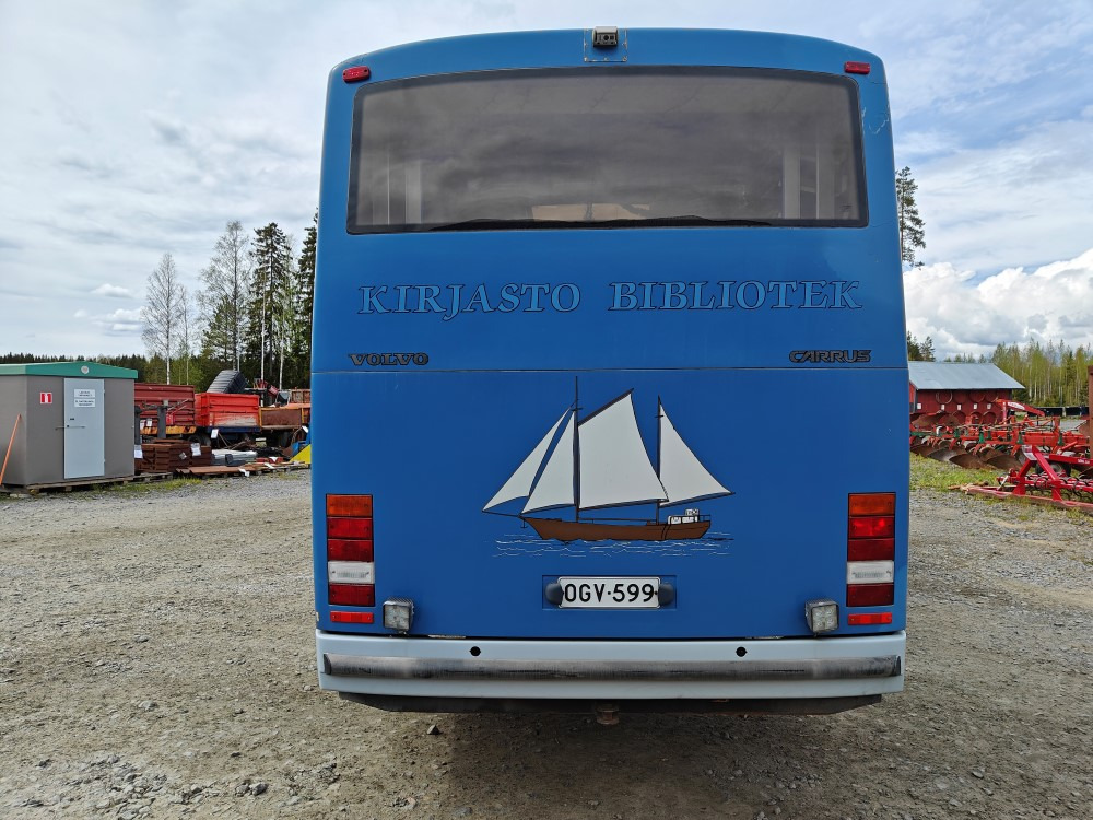 Volvo B10M kirjastoauto - Kori Libris 310 - Busz: 4 kép. Volvo B10M kirjastoauto - Kori Libris 310 - Busz: 4 kép.