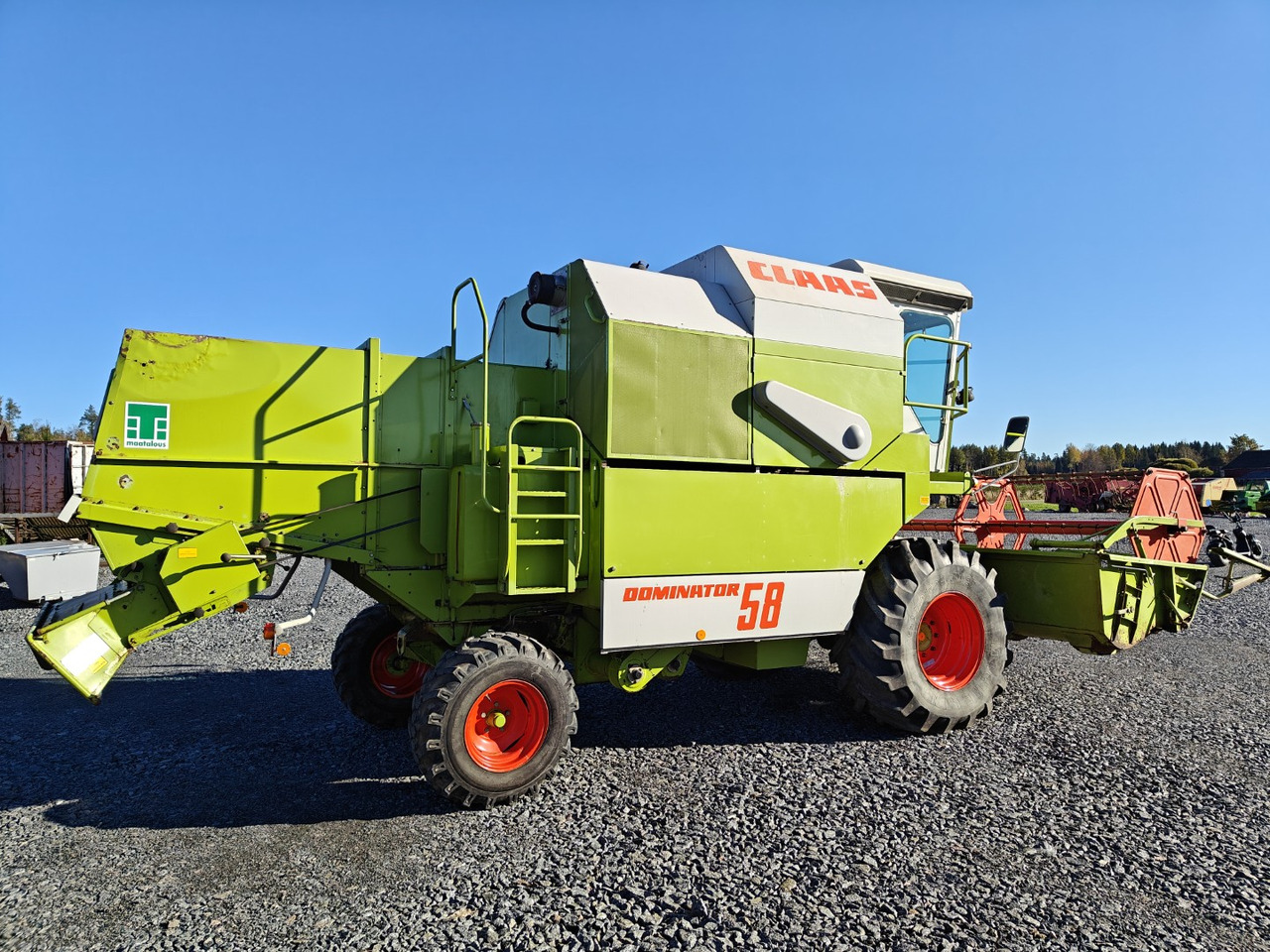 CLAAS Dominator 58 - Kombájn: 4 kép. CLAAS Dominator 58 - Kombájn: 4 kép.