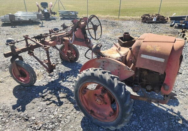 David Brown 2D TRAKTORI - HARVINAISUUS - Traktor: 5 kép. David Brown 2D TRAKTORI - HARVINAISUUS - Traktor: 5 kép.