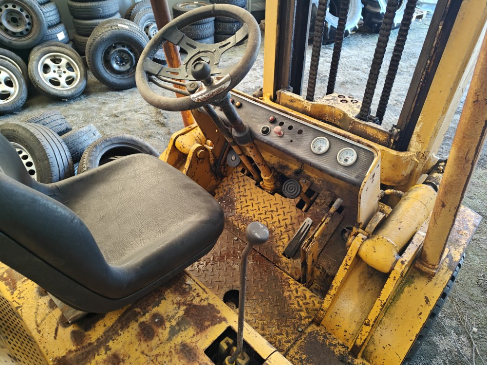Dízel targonca HYSTER Diesel trukki: 9 kép.