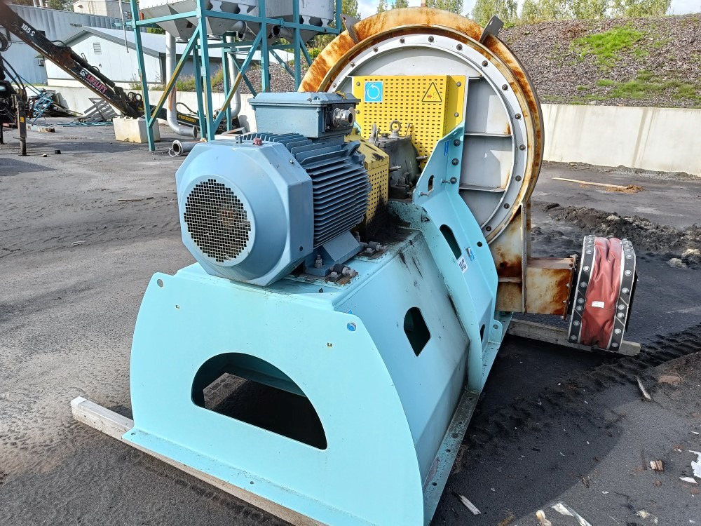 Korkeapainepuhallin Koja - Ipari gép: 4 kép. Korkeapainepuhallin Koja - Ipari gép: 4 kép.