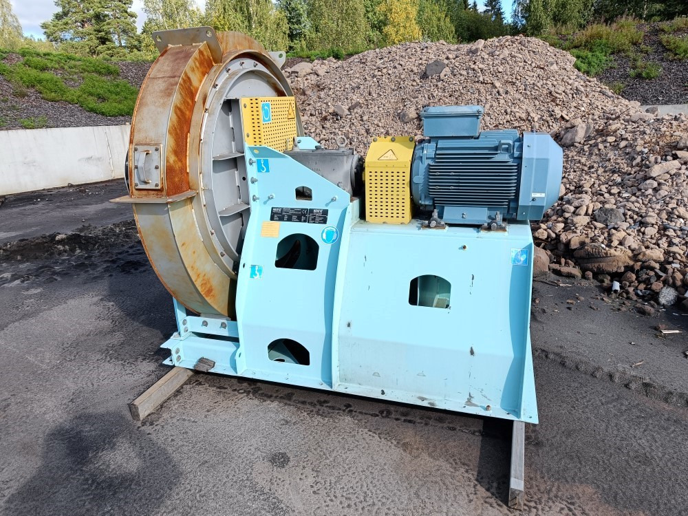 Korkeapainepuhallin Koja - Ipari gép: 1 kép. Korkeapainepuhallin Koja - Ipari gép: 1 kép.