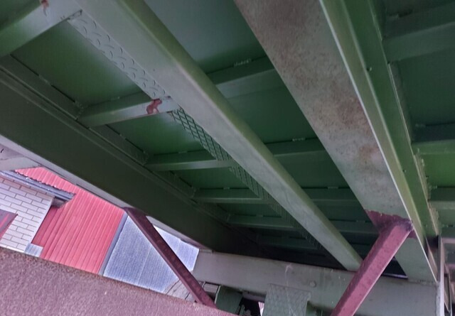 Platós pótkocsi Jalkalavakärry 3-akselinen ilma-alustainen.: 12 kép. Platós pótkocsi Jalkalavakärry 3-akselinen ilma-alustainen.: 12 kép.