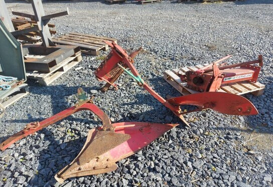 Kverneland A3 sarka-auran purkuosia - Eke: 2 kép. Kverneland A3 sarka-auran purkuosia - Eke: 2 kép.