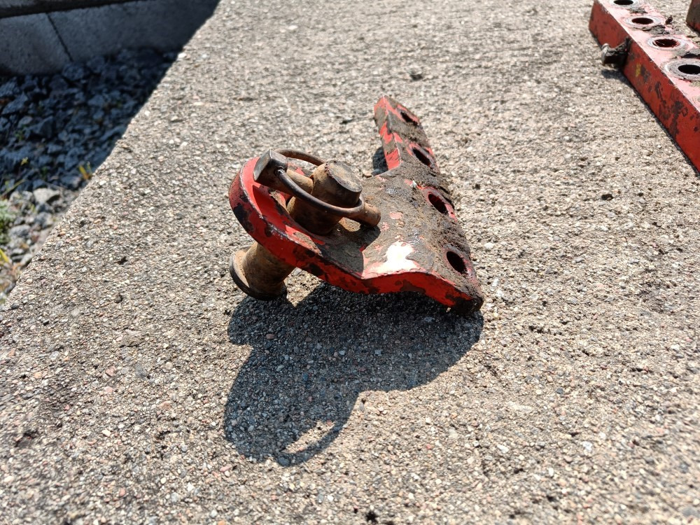 Kverneland E8 paluuauran kääntöpään liukupalat - Eke: 4 kép. Kverneland E8 paluuauran kääntöpään liukupalat - Eke: 4 kép.