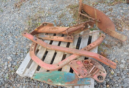 Kverneland Stengomat auran purkuosia - Eke: 2 kép. Kverneland Stengomat auran purkuosia - Eke: 2 kép.