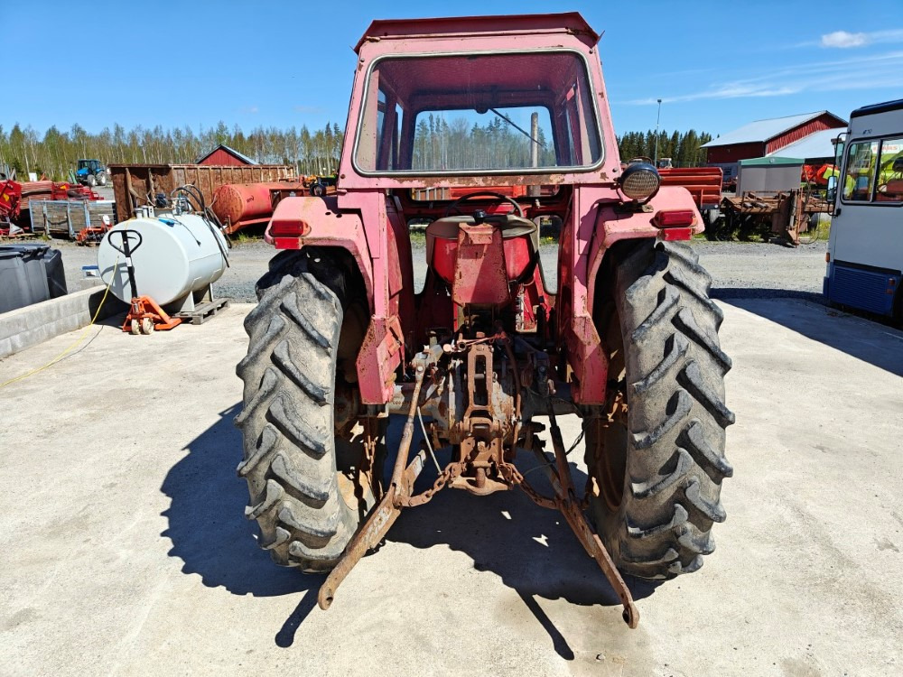 Massey Ferguson 165 Multi Power - Traktor: 3 kép. Massey Ferguson 165 Multi Power - Traktor: 3 kép.
