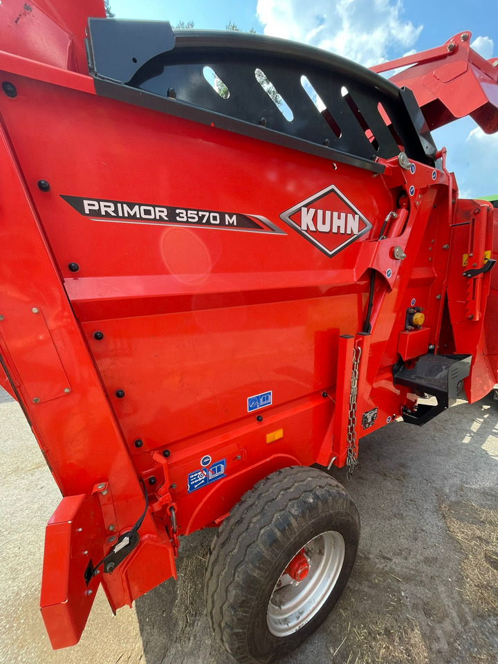 KUHN Primor 3570M hinattava paalisilppuri - Mezőgazdasági gépek: 5 kép. KUHN Primor 3570M hinattava paalisilppuri - Mezőgazdasági gépek: 5 kép.