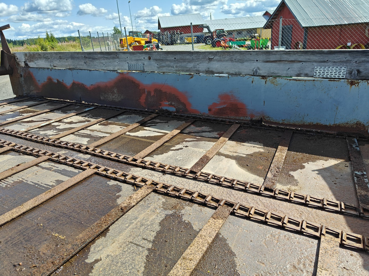 Tuhti yleisperävaunu - telikärry - 8000kg - Szervestrágyaszóró: 5 kép. Tuhti yleisperävaunu - telikärry - 8000kg - Szervestrágyaszóró: 5 kép.