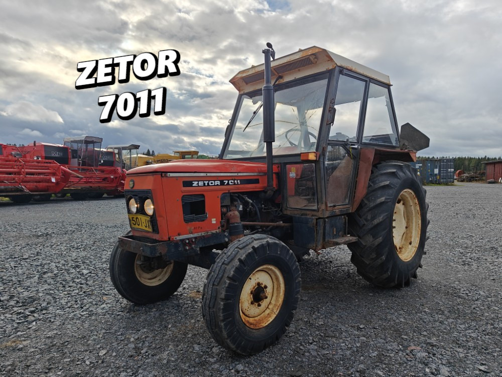 ZETOR 7011 - Traktor: 1 kép. ZETOR 7011 - Traktor: 1 kép.
