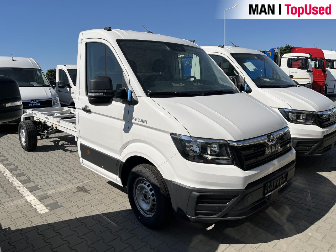 MAN TGE 3.180 4X2F SB chassis - Furgon: 1 kép. MAN TGE 3.180 4X2F SB chassis - Furgon: 1 kép.