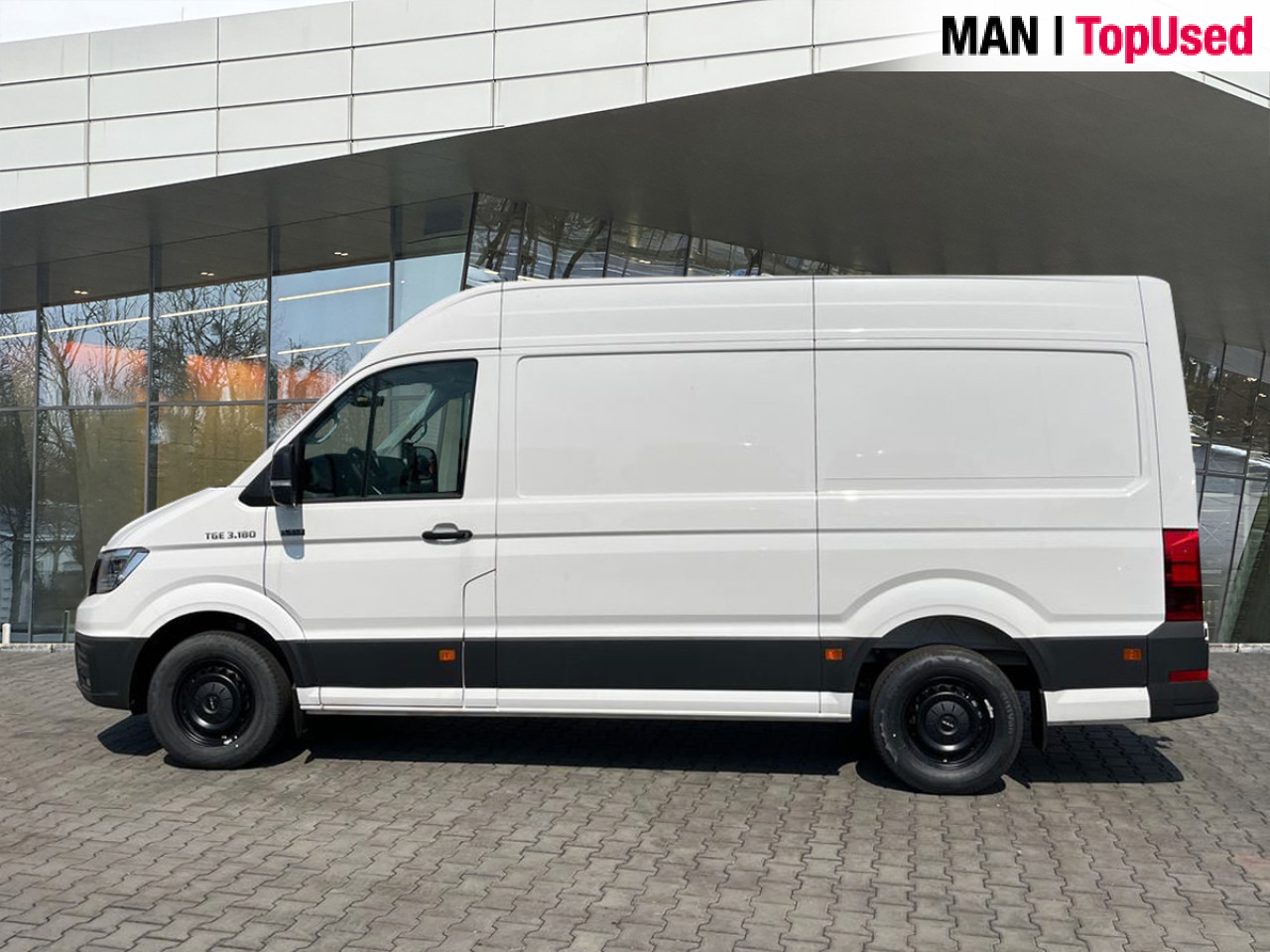 MAN TGE 3.180 4X4 SB L3H3, AT8, LED lights - Furgon: 2 kép. MAN TGE 3.180 4X4 SB L3H3, AT8, LED lights - Furgon: 2 kép.