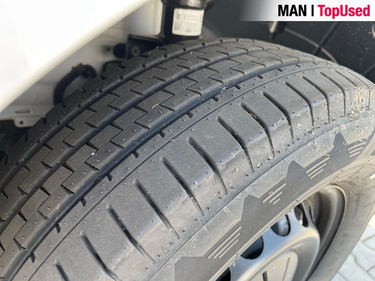 MAN TGE 3.180 4X4 SB furgon bez příčky - Furgon: 4 kép. MAN TGE 3.180 4X4 SB furgon bez příčky - Furgon: 4 kép.