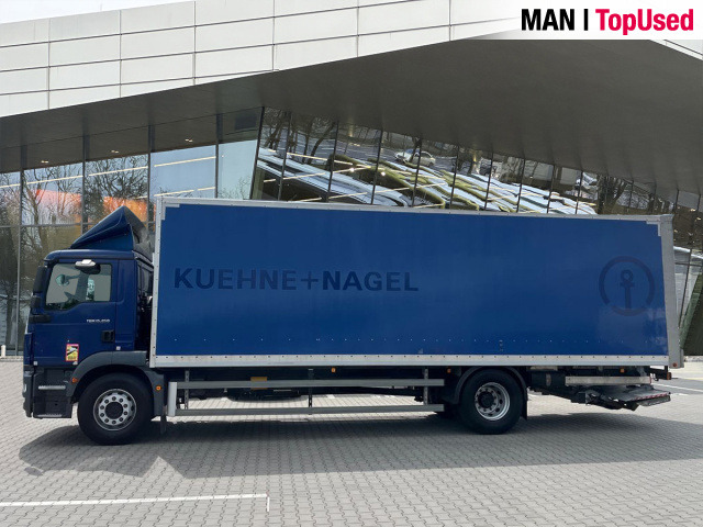 MAN TGM 15.250 4X2 BL - Dobozos felépítményű teherautó: 3 kép. MAN TGM 15.250 4X2 BL - Dobozos felépítményű teherautó: 3 kép.