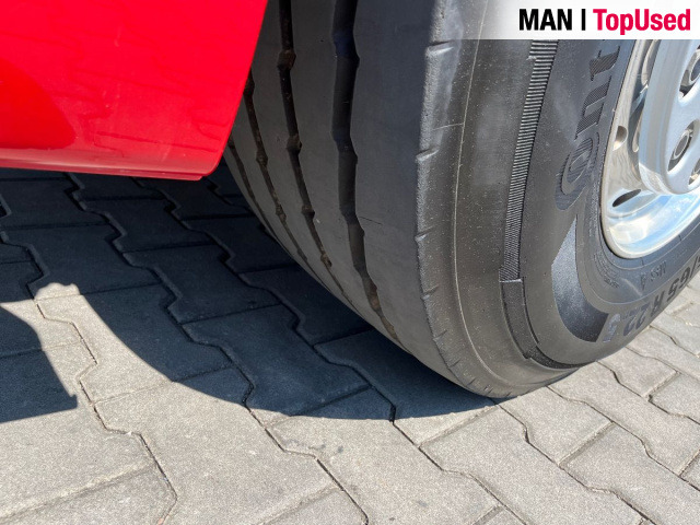 MAN TGS 35.520 8x4-4 BL CH Meiller Roll-Off Tipper - Horgos rakodó teherautó: 2 kép. MAN TGS 35.520 8x4-4 BL CH Meiller Roll-Off Tipper - Horgos rakodó teherautó: 2 kép.