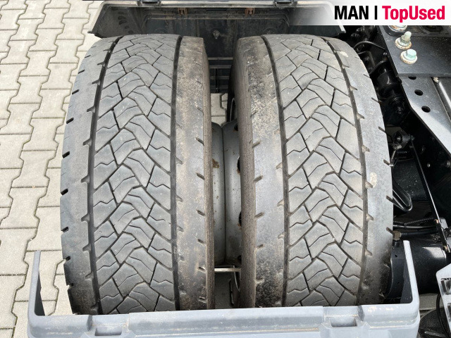 MAN TGX 18.470 4X2 LLS-U - Nyergesvontató: 3 kép. MAN TGX 18.470 4X2 LLS-U - Nyergesvontató: 3 kép.