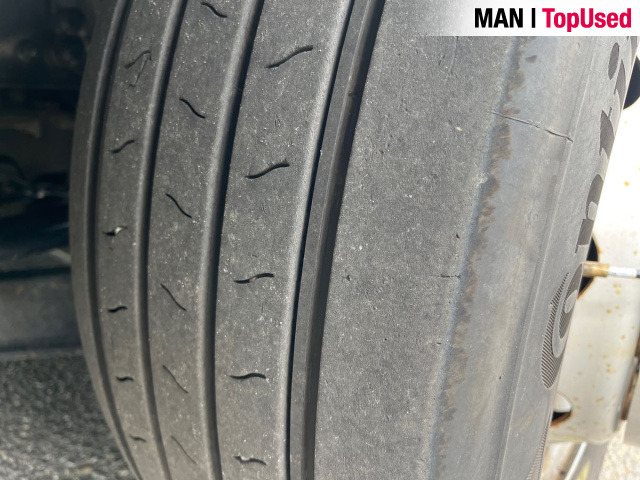 MAN TGX 18.470 4X2 LLS-U Euro6 Retarder Klima Navi ZV - Nyergesvontató: 2 kép. MAN TGX 18.470 4X2 LLS-U Euro6 Retarder Klima Navi ZV - Nyergesvontató: 2 kép.