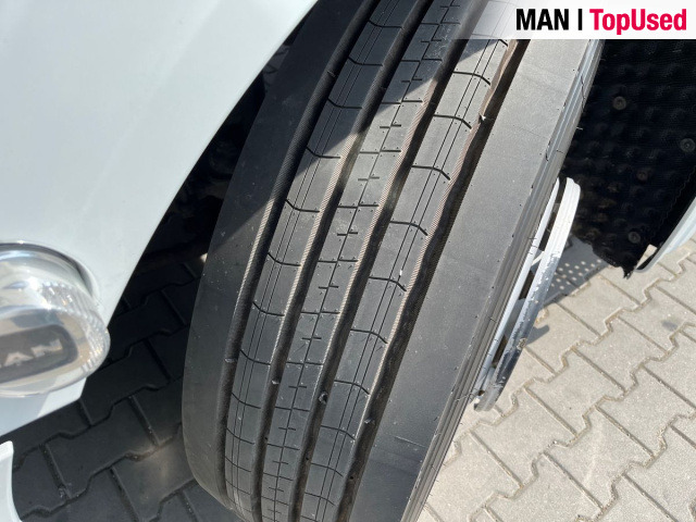 MAN TGX 18.470 4x2 BL SA - Nyergesvontató: 3 kép. MAN TGX 18.470 4x2 BL SA - Nyergesvontató: 3 kép.