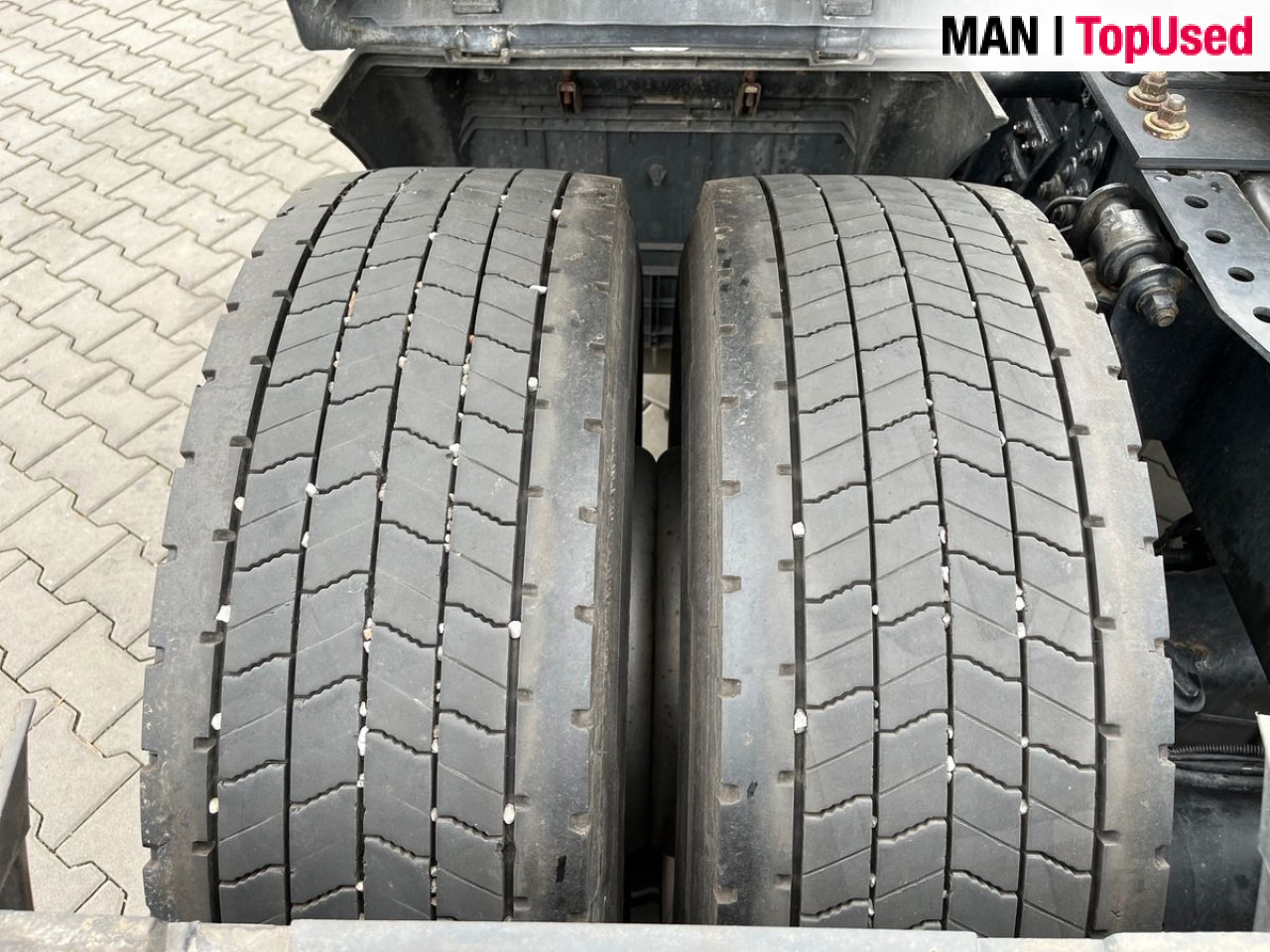 MAN TGX 18.470 4x2 BL SA - Nyergesvontató: 3 kép. MAN TGX 18.470 4x2 BL SA - Nyergesvontató: 3 kép.
