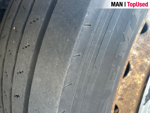 MAN TGX 18.470 4x2 BL SA Euro6 Retarder Klima ZV - Nyergesvontató: 3 kép. MAN TGX 18.470 4x2 BL SA Euro6 Retarder Klima ZV - Nyergesvontató: 3 kép.
