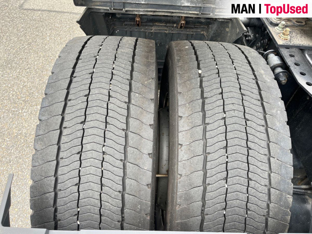 MAN TGX 18.470 4x2 BL SA Euro6 Retarder Klima ZV - Nyergesvontató: 4 kép. MAN TGX 18.470 4x2 BL SA Euro6 Retarder Klima ZV - Nyergesvontató: 4 kép.
