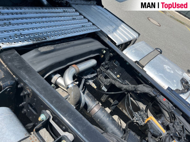 MAN TGX 18.470 4x2 BL SA Euro6 Retarder Klima ZV - Nyergesvontató: 4 kép. MAN TGX 18.470 4x2 BL SA Euro6 Retarder Klima ZV - Nyergesvontató: 4 kép.