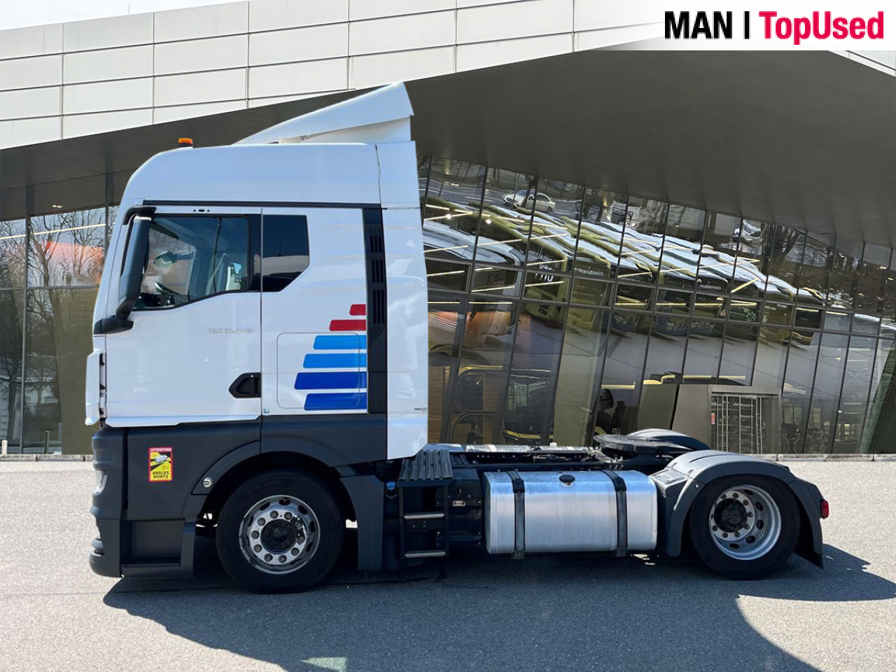 MAN TGX 18.470 4x2 LL SA Euro6 Retarder Klima ZV - Nyergesvontató: 2 kép. MAN TGX 18.470 4x2 LL SA Euro6 Retarder Klima ZV - Nyergesvontató: 2 kép.